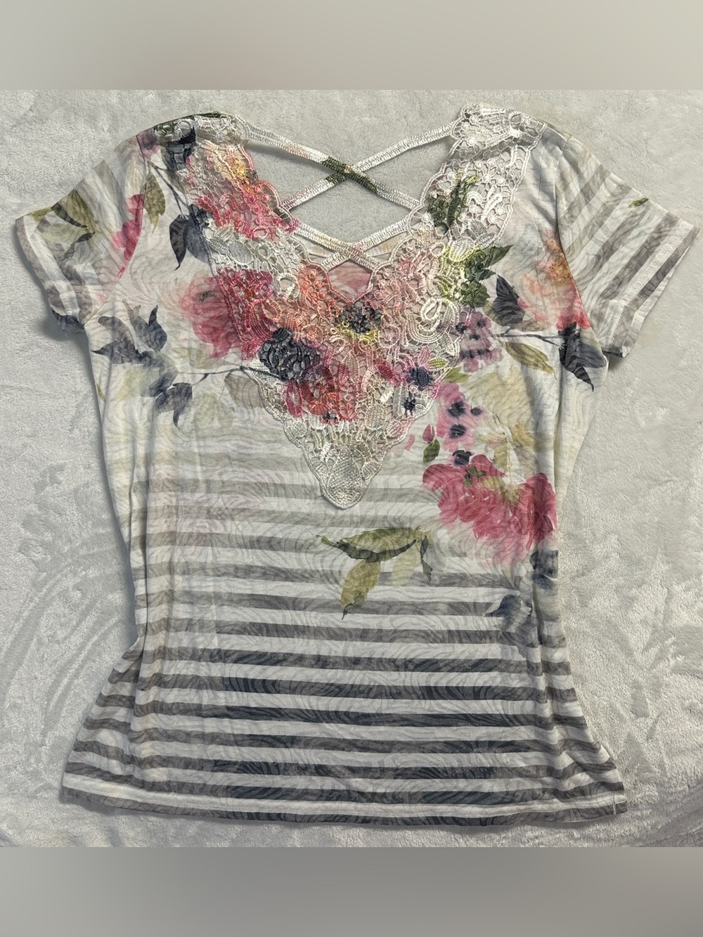 Y2K POINT ZERO women's white striped floral rhinestone top, S. - Picture 2 of 8